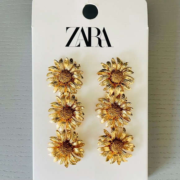 ZARA Daisy Earrings - Picture 5 of 5